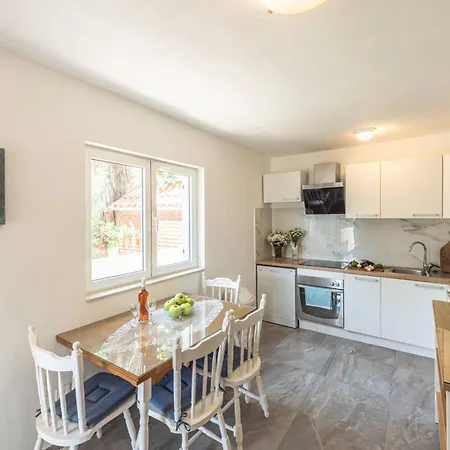 Seaside House Businci, Ciovo - 27831 בית נופש