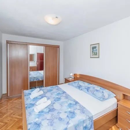 בית נופש Seaside House Businci, Ciovo - 27831 *